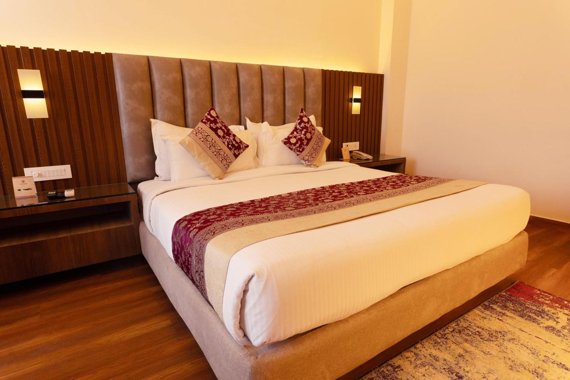 New Hotel Broadway Varanasi Exterior foto