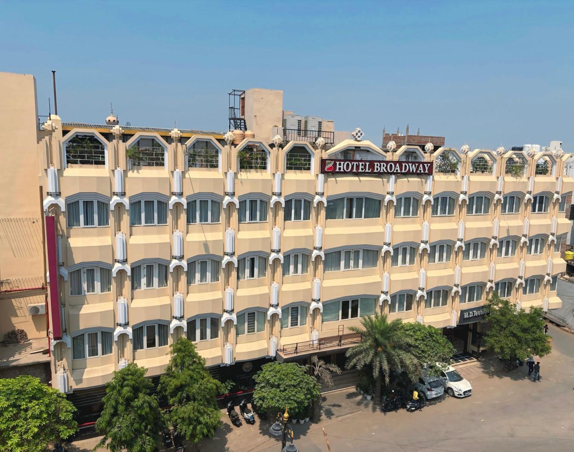 New Hotel Broadway Varanasi Exterior foto